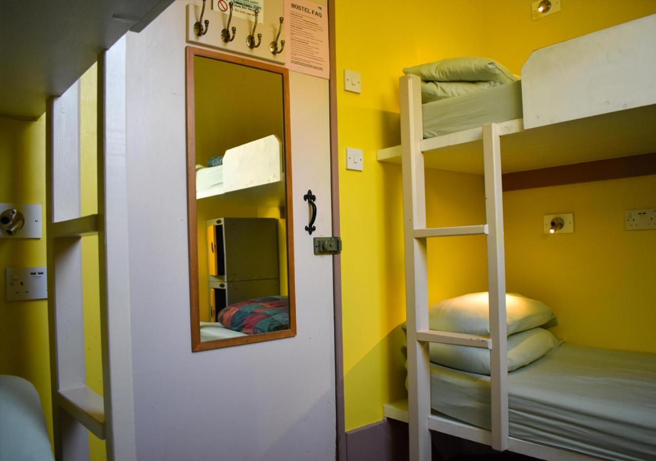Cama em Dormitório Feminino com 4 Camas